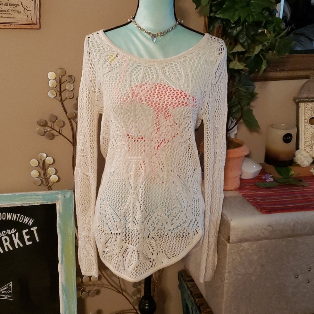 Jean Pierre Cream Sweater Size Small
